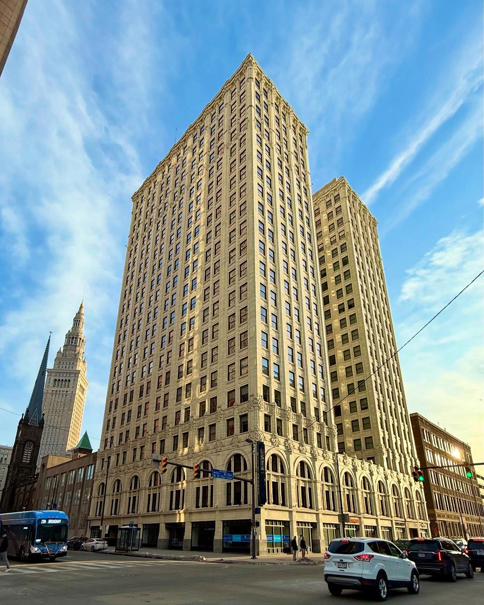 TakeaHikeCLE's tweet image. Our Donor Summer Series Kick-Off Event takes place in two days—Thur, 5/22! Join us for this celebration, where attendees will be the first to experience our architecture tour, Look Up! Become a donor at the $200 level to attend. Thank you for your support! bit.ly/3R2T4lO
