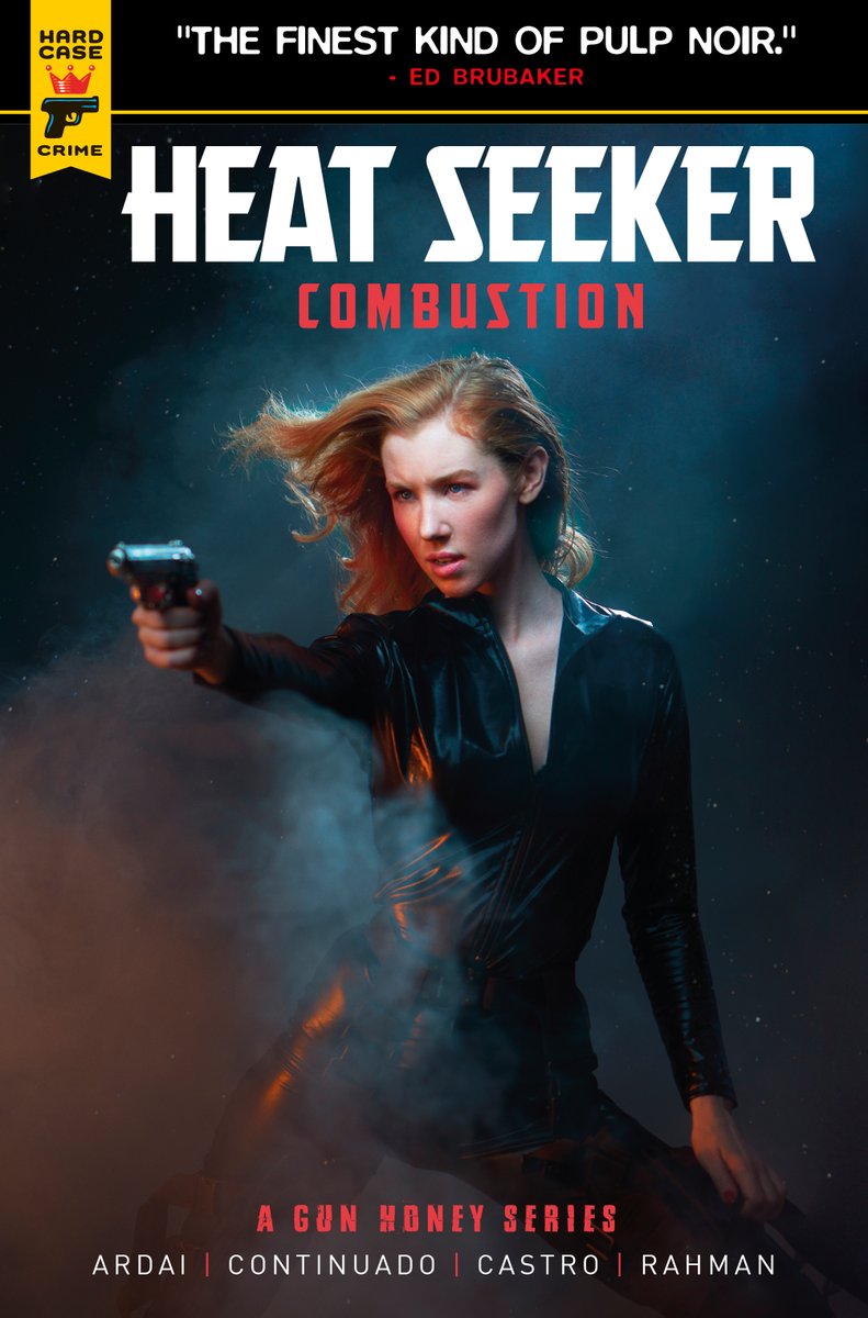 Monday is also the "Final Order Cutoff" for the special 5-in-1 pack of HEAT SEEKER: COMBUSTION issues featuring Marisa Roper's cosplay covers -- all 4 issues, plus an extra of #1 featuring a bonus cover not available anywhere else. Again: ask your local comic book store...