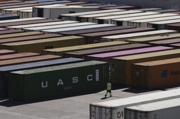 🚨 Recession Alert! 📉 The IMF just warned the global economy is at risk, and rising tariffs are making things worse. Are you prepared for what's next?
🔗 Read now: apnews.com/article/recess…
#Recession2025 #GlobalEconomy #Tariffs #IMF #FinancialPrep