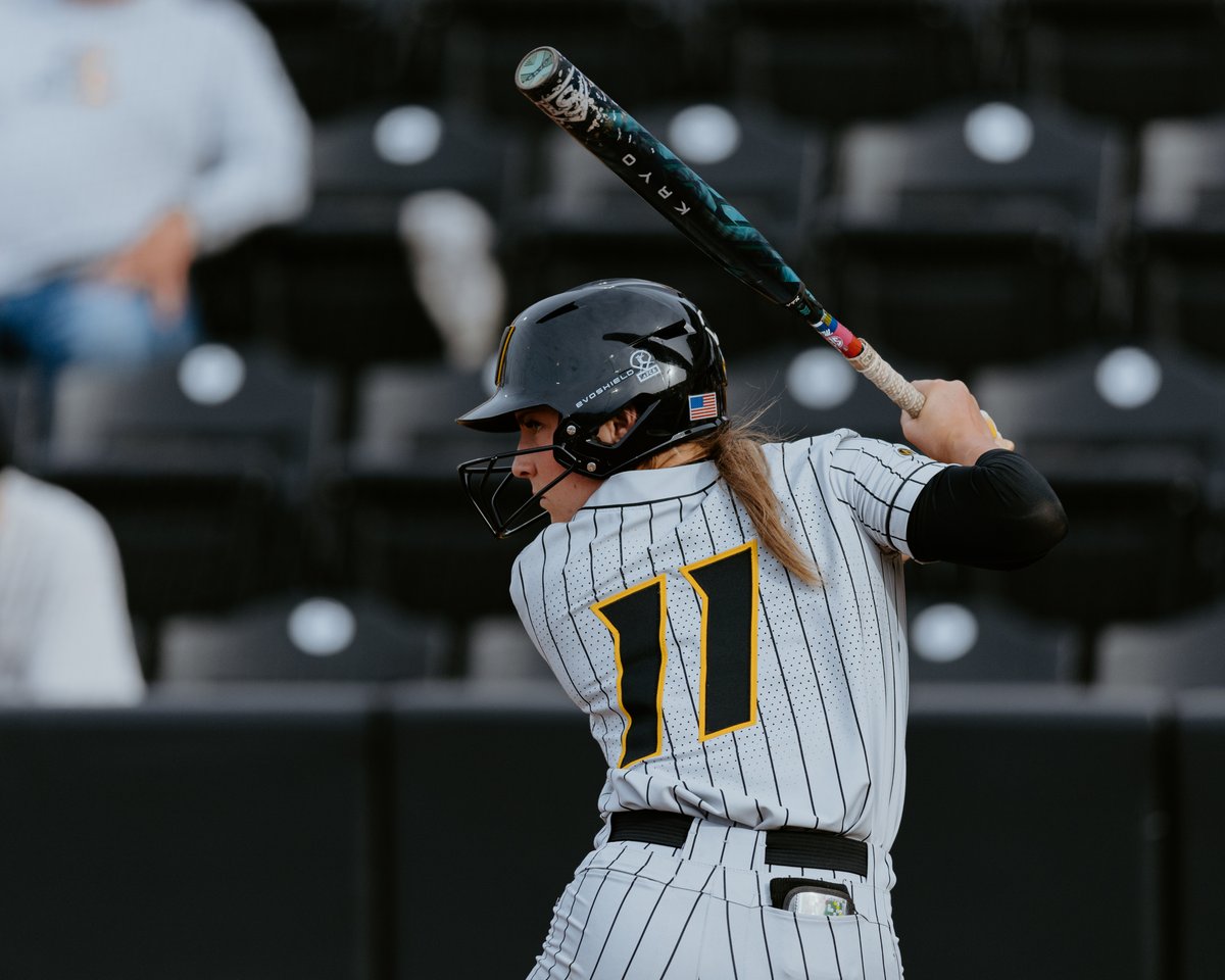 Mizzou Softball (@mizzousoftball) on Twitter photo Happy Birthday to our catcher, Julia Crenshaw!!! ๐๐ฅณ
#OwnIt #MIZ ๐ฏ๐ฅ | <a href="/crenshaw_julia/">Julia Crenshaw</a> Happy Birthday to our catcher, Julia Crenshaw!!! ๐๐ฅณ
#OwnIt #MIZ ๐ฏ๐ฅ | <a href="/crenshaw_julia/">Julia Crenshaw</a>