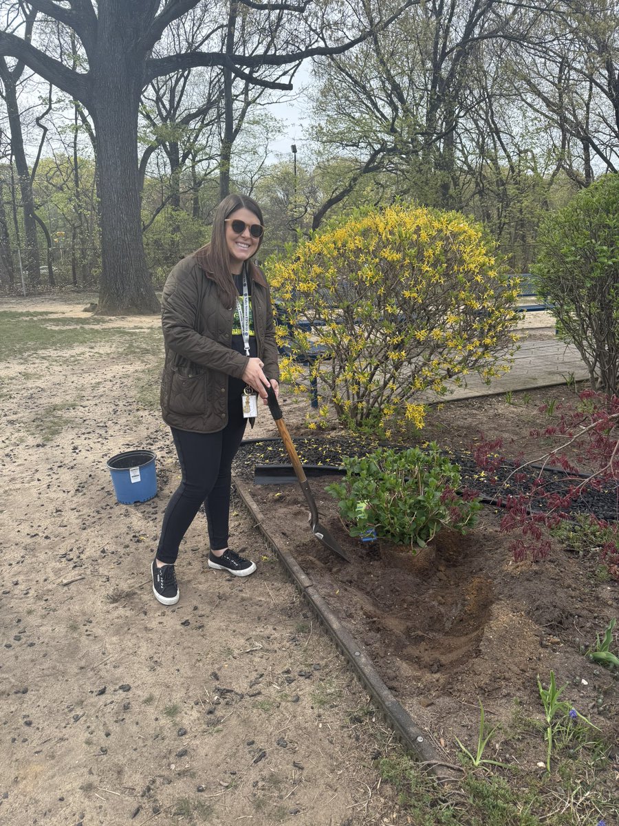 Celebrating special milestones of our staff members! Another beautiful tradition that is part of our Arbor Day celebration #happeningathowell 🥰🌳🪴