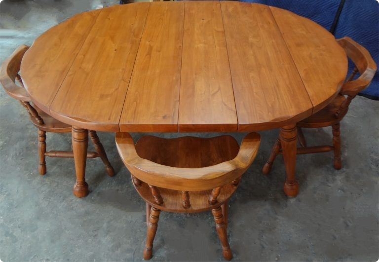 ArtToLife1's tweet image. Dining table Refinishing in traditional and custom stains
buff.ly/qoSerod 
#furniturerefinishing #diningtables #losangeles