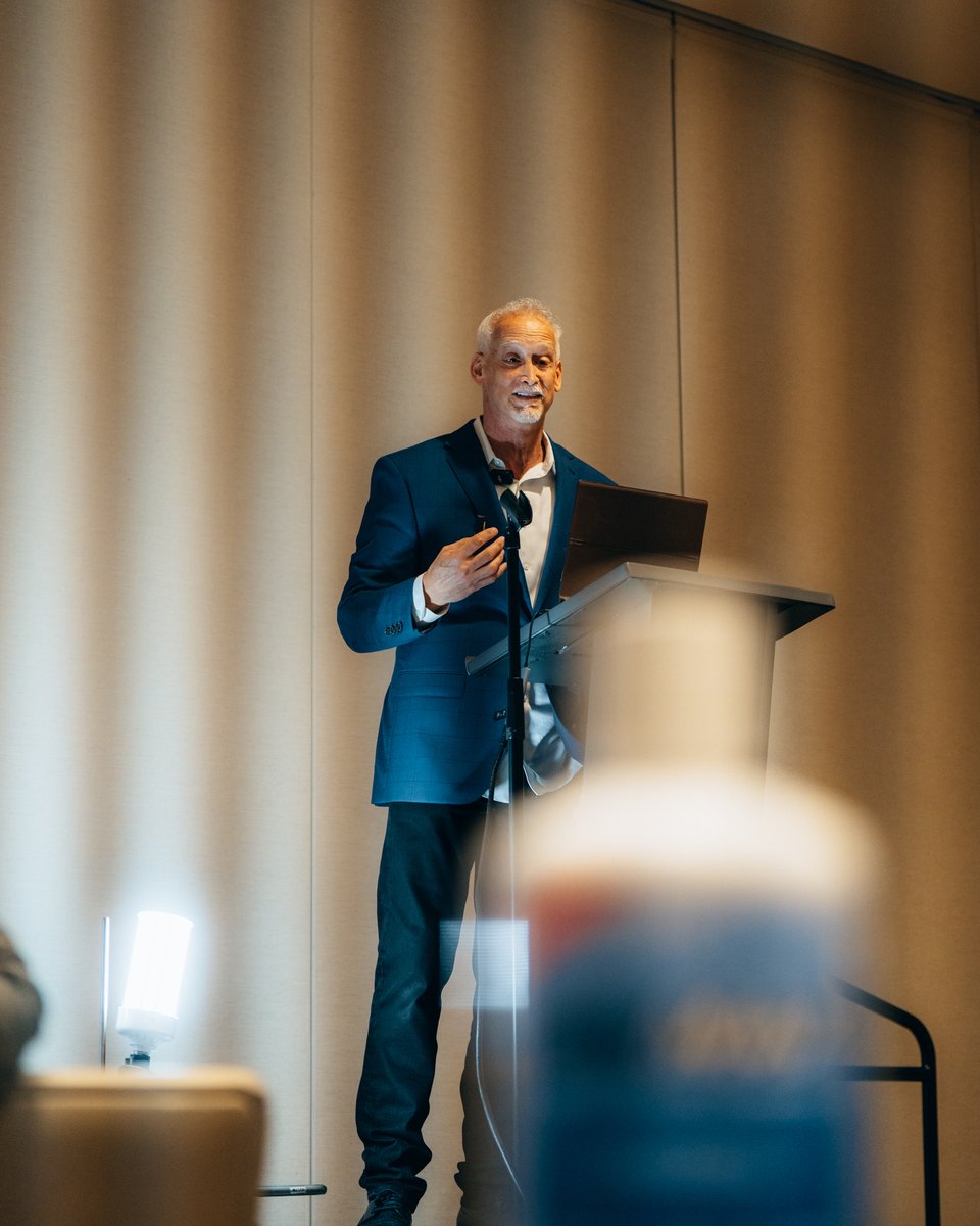 DruckerLabs's tweet image. Day 1 of the Changing Life &amp;amp; Destiny Conference was amazing! Can’t wait for Day 2 and the rest of the weekend. Preventive health is the only real insurance we can count on today. Love being surrounded by like-minded people ready to grow and spread the word! #ChangingLife