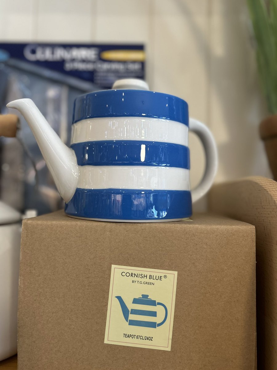 fjcookshop's tweet image. #Restocked #Cornishware

Which teapot would you choose?

#OpenAllWeekend for the #CornishBlue fans (and everyone else)

#BishyRoadShopping
#ShopSmall #ShopLocal