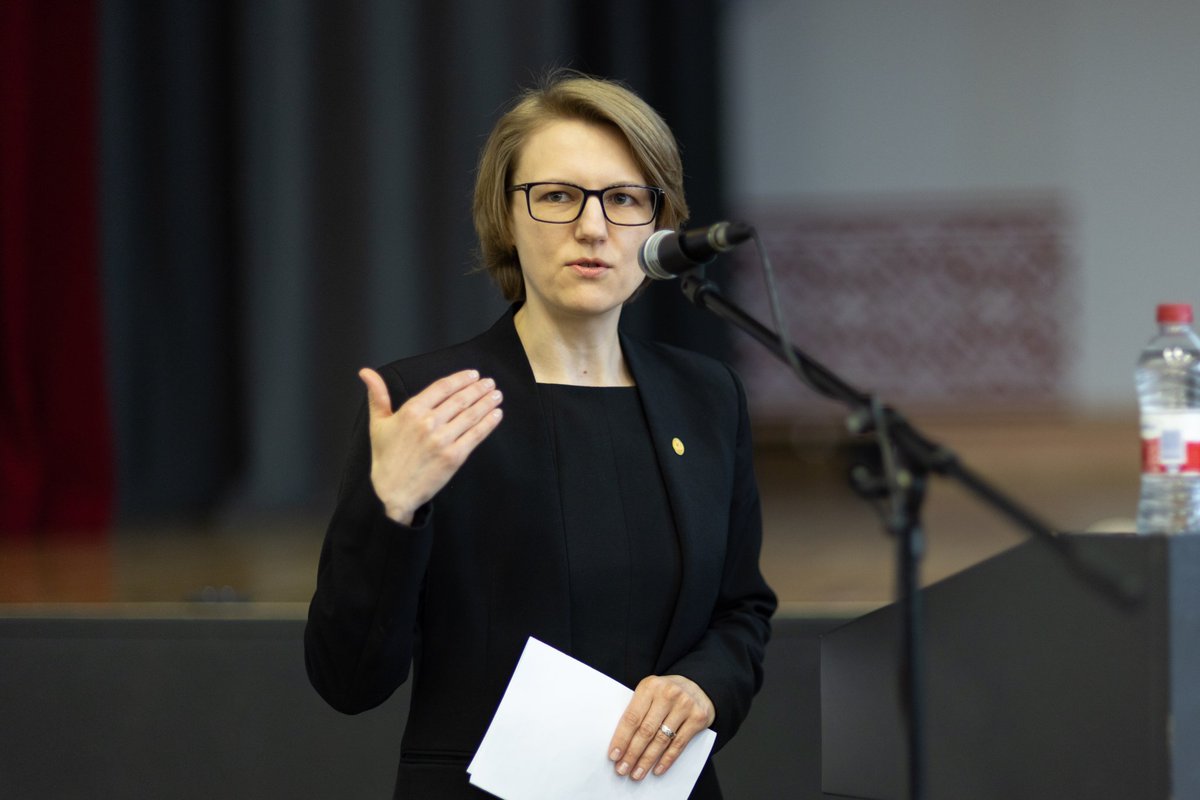 Šonedēļ bija iespēja pateikt paldies skolu vadītājiem, pedagogiem, Jaunsardzes instruktoriem un sadarbības partneriem par ieguldīto darbu Valsts aizsardzības mācības ieviešanā. 

VAM kā obligāts priekšmets ieviesta jau 274 skolās visā Latvijā.