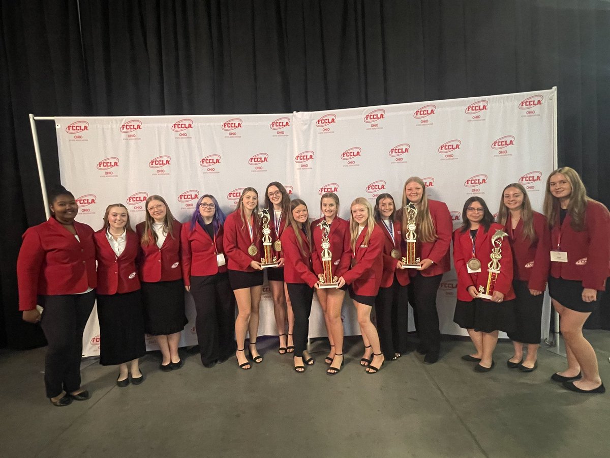 FalconsFCCLA's tweet photo. State FCCLA Conference 2025 https://t.co/sDd0uXRpFT