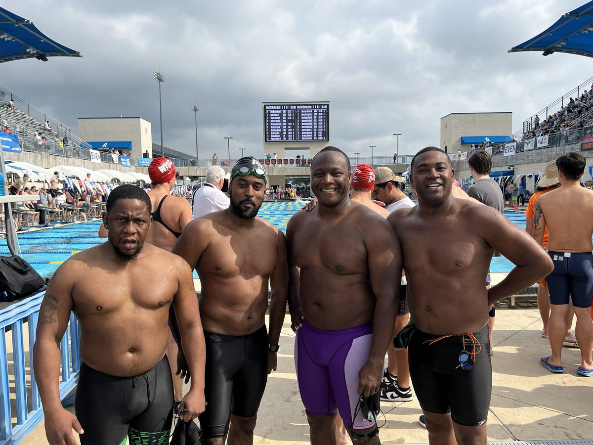 Masters Swimming tweet media