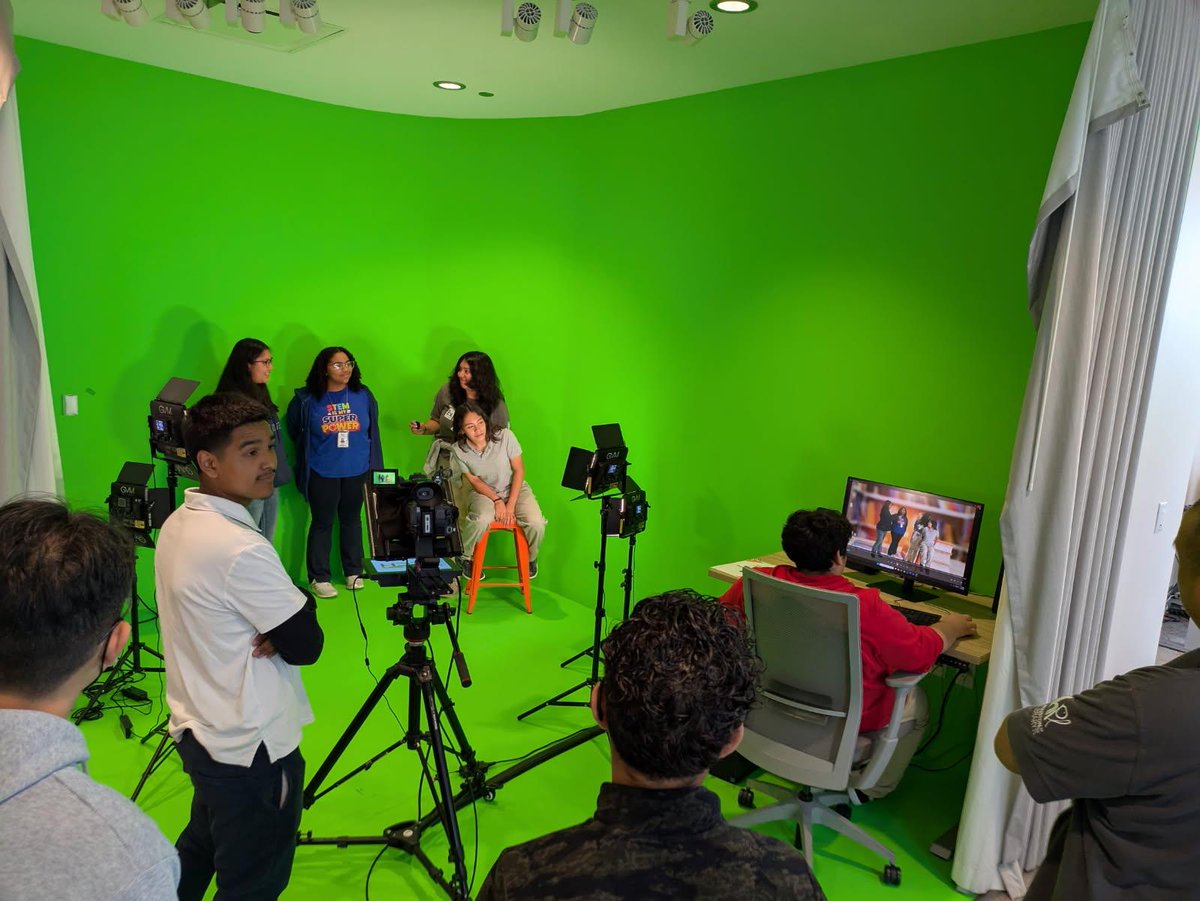Olle Middle School Library (@ollelibrary) on Twitter photo <a href="/OlleLibrary/">Olle Middle School Library</a> is at <a href="/houstonlibrary/">Houston Public Library</a> TECHLink! Vidéo production, music lab and 3 D printing. So excited to take this information and use it in our library with the students. #MoreThanBooks <a href="/OlleMightyOwls/">Olle Middle School</a> <a href="/Alief_Libraries/">AliefLibraries</a> <a href="/AliefTech/">AliefDigitalLearning</a> <a href="/poullard_colina/">Dr. Colina Poullard</a> <a href="/OlleLibrary/">Olle Middle School Library</a> is at <a href="/houstonlibrary/">Houston Public Library</a> TECHLink! Vidéo production, music lab and 3 D printing. So excited to take this information and use it in our library with the students. #MoreThanBooks <a href="/OlleMightyOwls/">Olle Middle School</a> <a href="/Alief_Libraries/">AliefLibraries</a> <a href="/AliefTech/">AliefDigitalLearning</a> <a href="/poullard_colina/">Dr. Colina Poullard</a>