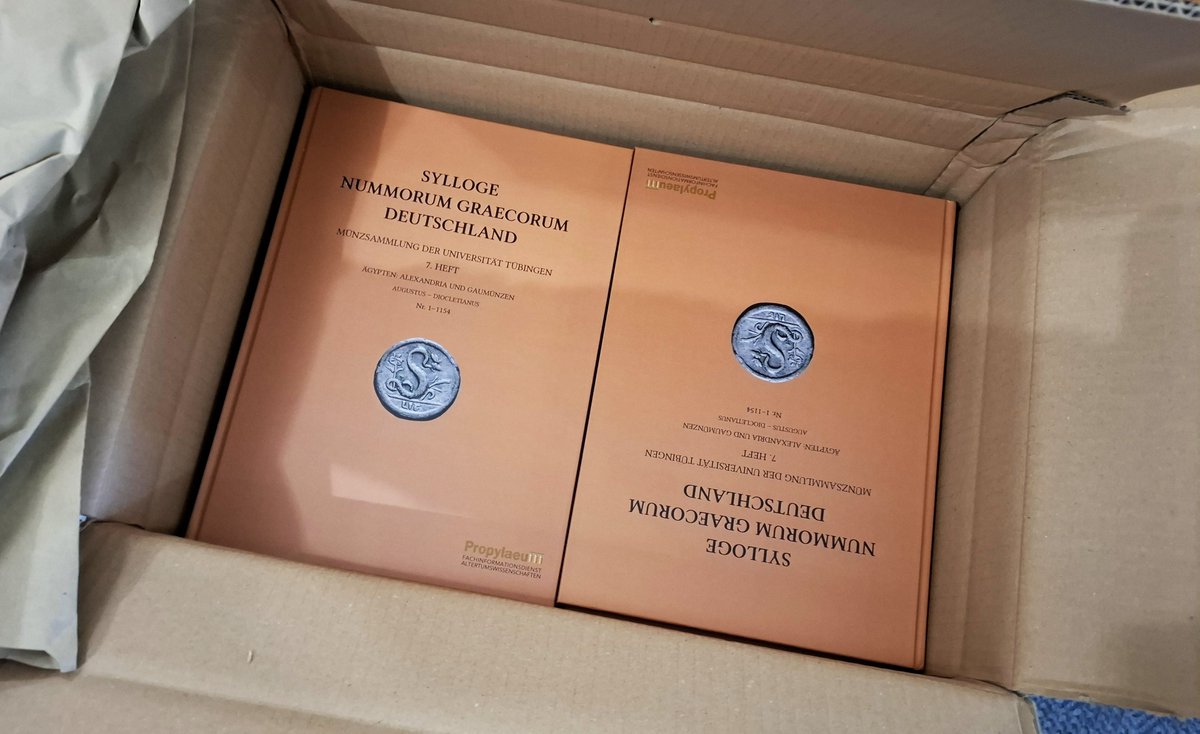 🥳The authors' copies of SNG 7 have arrived!