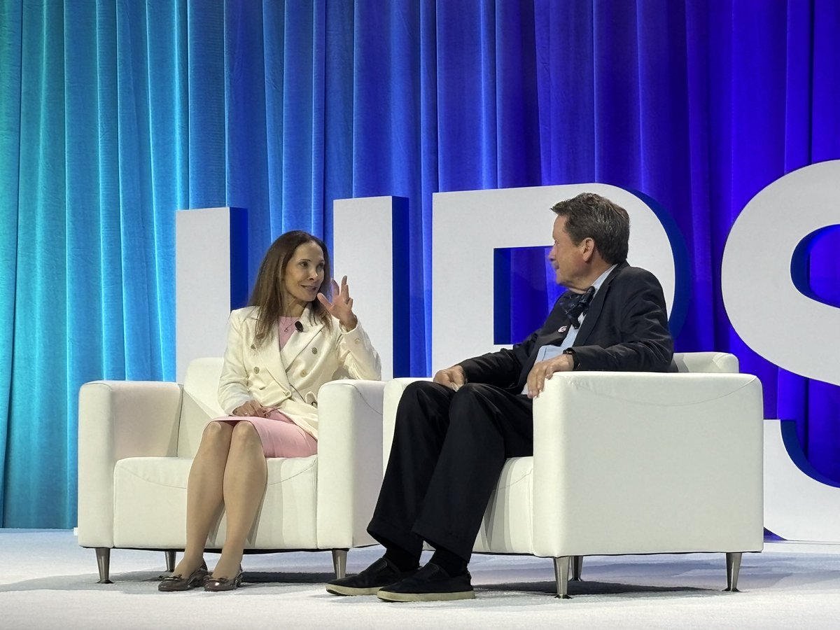 JK Han MD (@netta_doc) on Twitter photo Sitting with Dr. <a href="/SanaAlkhatib9/">Sana Al-Khatib</a>, <a href="/DrCaliff_FDA/">Dr. Robert M. Califf</a> asks for compassion - keep colleagues in mind who are affected changes to science funding & jobs.
As community of healthcare clinicians we also need to ensure a reliable ecosystem for evidence based answers for patients
#HRS2025 Sitting with Dr. <a href="/SanaAlkhatib9/">Sana Al-Khatib</a>, <a href="/DrCaliff_FDA/">Dr. Robert M. Califf</a> asks for compassion - keep colleagues in mind who are affected changes to science funding & jobs.
As community of healthcare clinicians we also need to ensure a reliable ecosystem for evidence based answers for patients
#HRS2025