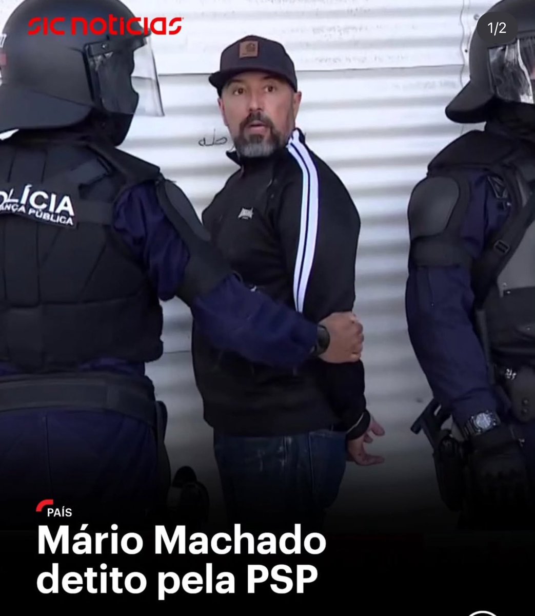 Em pleno 25 de abril, um facho preso ! 
Ações de abril ❤️