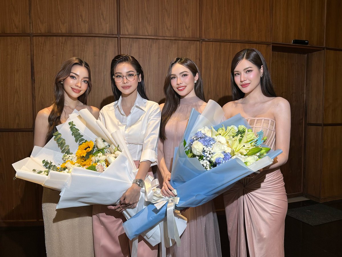 Meenasuchita's tweet photo. ยินดีกับพี่อิงฟ้า พี่ชาล็อตด้วยนะคะ💐💖🫶🏻
ICON X THE WATER ENGLOT🌊
@EWaraha @itscharlotty #4ElementsPressCon 🤍 https://t.co/fXAjy7JDIS