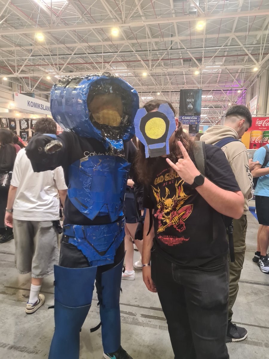 MildlyOKK's tweet image. I went to Comiccon as V1!!!
#comiccon2025 #easterneurope #cosplay #ultrakill