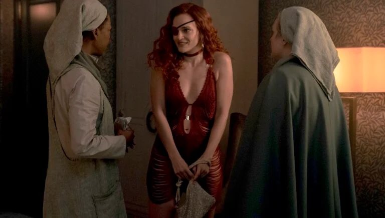 DailyHandmaids's tweet photo. Blessed be their reunion! #TheHandmaidsTale https://t.co/94v4HADOrt