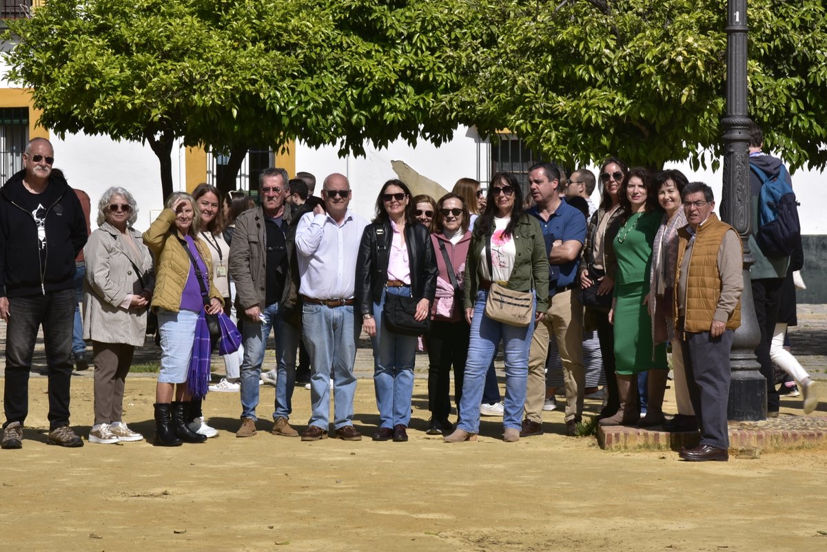 Recordando los secretos que desvelamos en las callejuelas del Barrio de Santa Cruz durante nuestra increíble ruta guiada "Rincones de Leyenda" de la mano de Acompañarte.

¡Historias fascinantes que vivimos! Una ruta guiada inolvidable. ¡Para repetir! 
#SevillaMisteriosyLeyendas