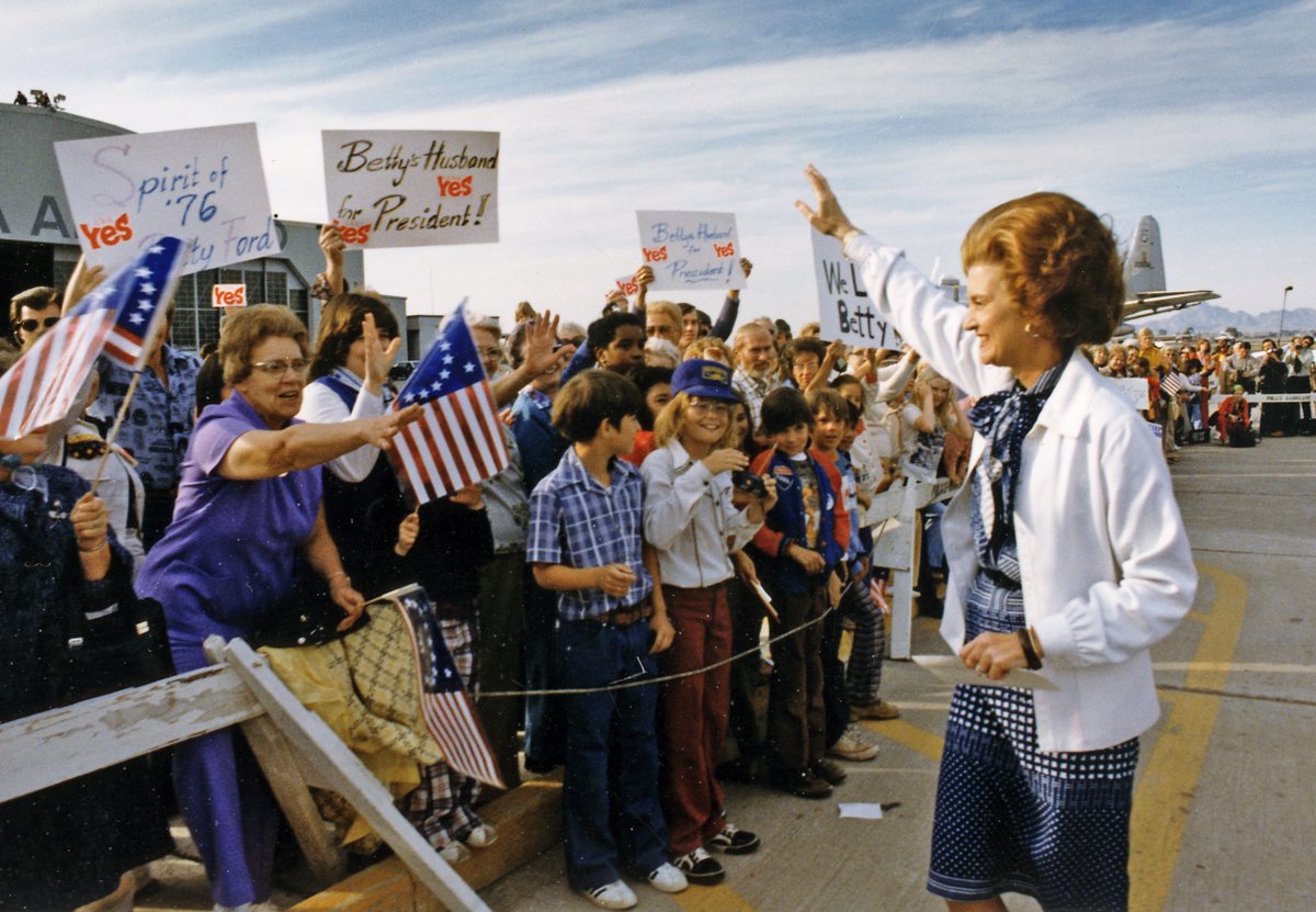 Shout out to #BettyFord on #NationalFirstLadiesDay! Normally when you campaign for a president, you see HIS name on everyone's signs. But Betty was so popular with Americans who loved her outspokenness on important issues, that she saw her OWN signs and buttons that read,
