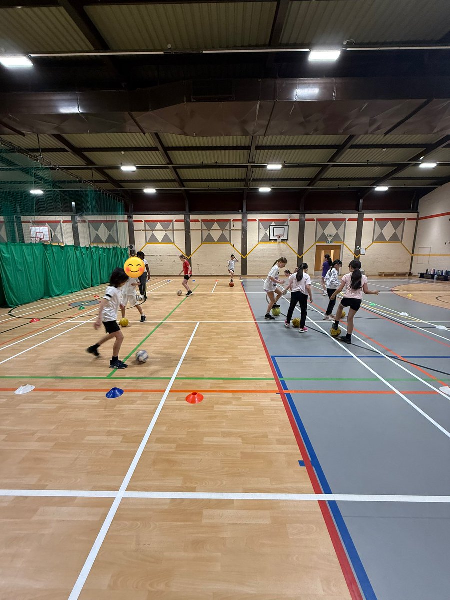 CultsSchool's tweet photo. In PE, 6S had the opportunity to be taught by their peers about football. The learners planned the session and taught their peers about dribbling and having control of the ball #TeamCPS #AberdeenLearns #learnersleadinglearning @Schools_Digital https://t.co/poUAd2n9oz
