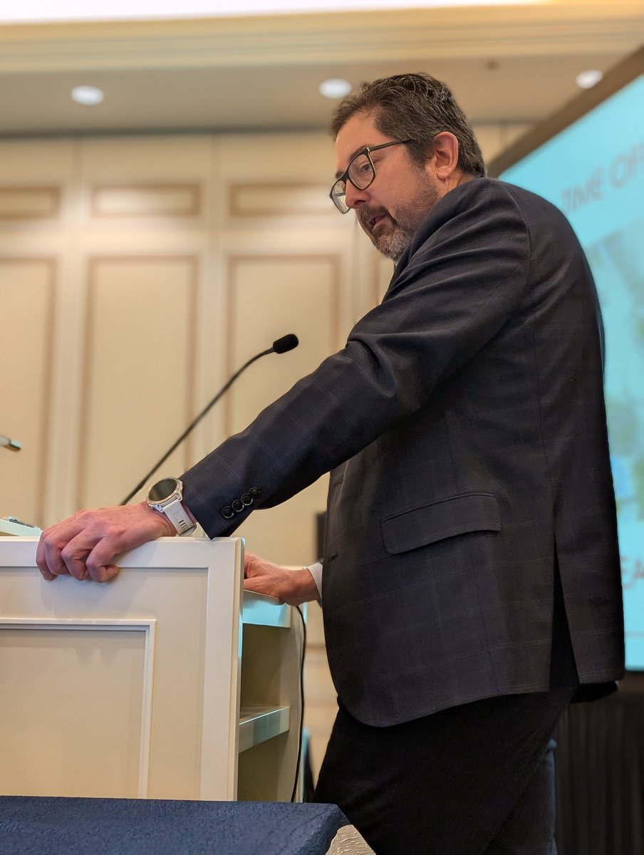 lindsayahampson's tweet photo. An honest, poignant, and humbling talk by @jeremybmyers at @UroAcademic on success, sacrifice, and the self: finding balance in academic leadership 

⭐ Leadership matters, and who is leading matters

#AUA25 https://t.co/Qz7i53cqDc