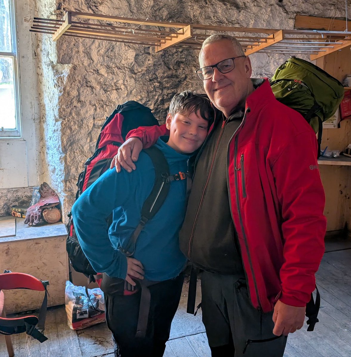 “Fin had his first visit to Ryvoan in a papoose as a baby...now he’s the MBA’s youngest Maintenance Organiser.”
🛠Father-son team Kevin &amp; Fin Campbell shed light on the worries &amp; wonders of caring for Ryvoan in the Cairngorms.
Read on in #TheGreatOutdoors:
thegreatoutdoorsmag.com/latest-issue/g…