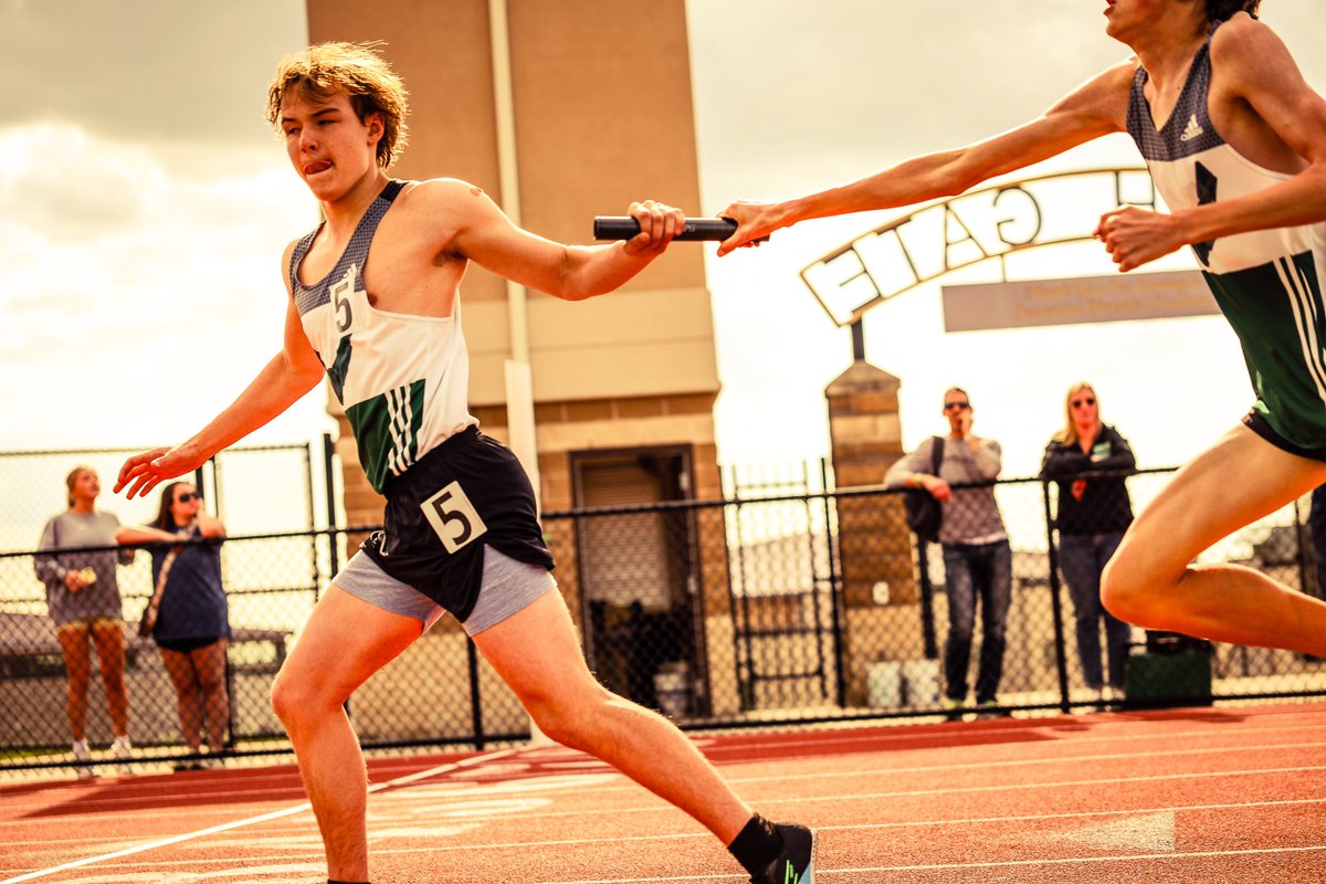 JasRobertsPhoto's tweet photo. Nordonia vs North Royalton. 200+ images at https://t.co/MmR3A8EeRd @NordoniaSchools @OHMileSplit https://t.co/sQX0wNWf6W