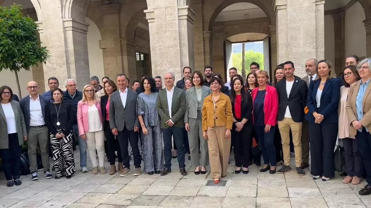 Quart de Poblet adaptará sus planes urbanísticos al cambio climático con un convenio con el Gobierno de España
eldiario.es/comunitat-vale…