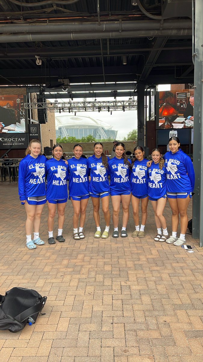 It’s time . Live event . 
Heart of Texas ! 💙💪🏽
First game at 12:45