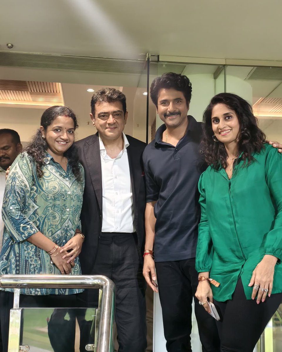 LoshaanSkfc's tweet photo. #SK Annan &amp; #AarthySK anni 🔥
#KingSK | #Parasakthi | #Madharasi | #SLSKFC https://t.co/U98WnwIQYr