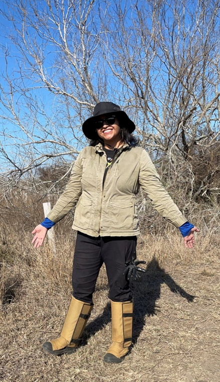 AstroBioChemLab's tweet photo. Outside the lab, Gabriella’s always humming a tune 🎶. She loves gaming, swimming, and staying active outdoors. When creativity strikes, she sculpts clay figurines and builds beautiful terrariums! 🎮🏊♀️🌿 #SciLife #GradStudentLife https://t.co/EauVEcavMi