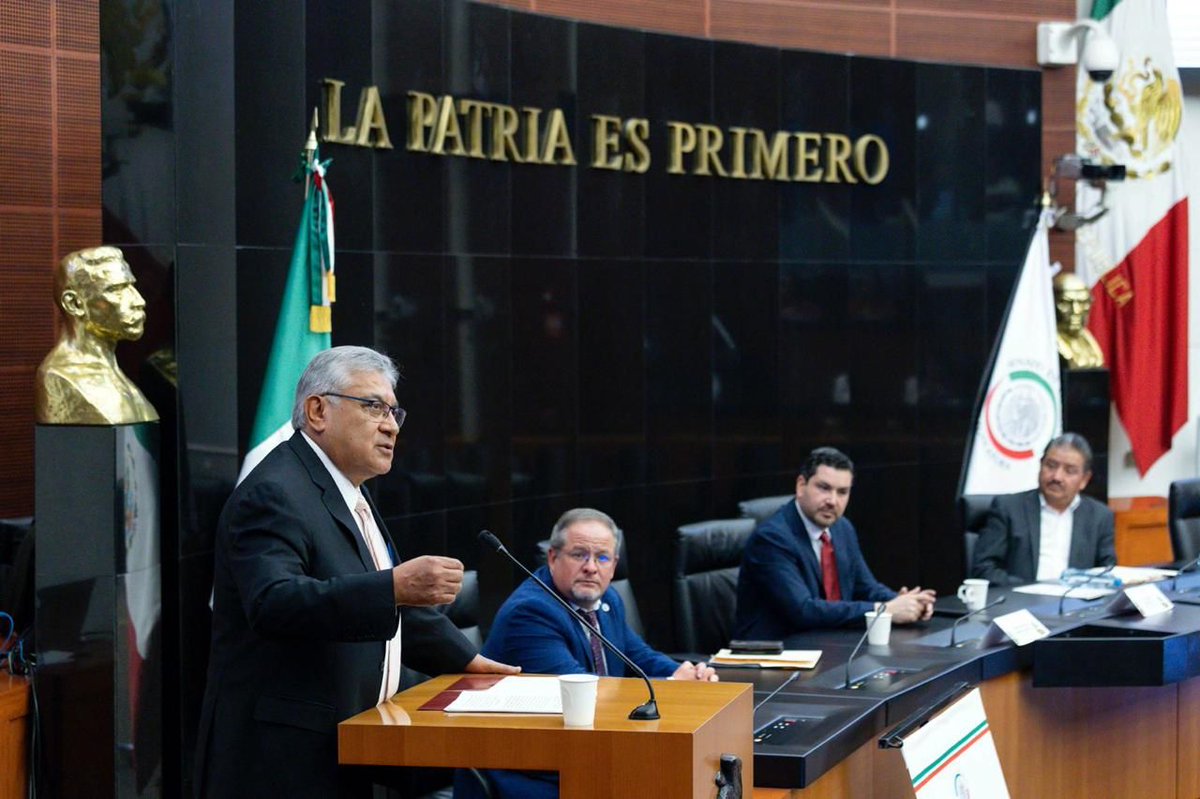 México destaca en su lucha en seguridad social y el #SNTE, bajo el liderazgo del Mtro. Alfonso Cepeda Salas, es uno de los principales impulsores, afirmó el secretario general de la <a href="/eduint/">Education International</a>, <a href="/daveswords/">David Edwards</a>, de visita en nuestro país.
bit.ly/4jlSMCU