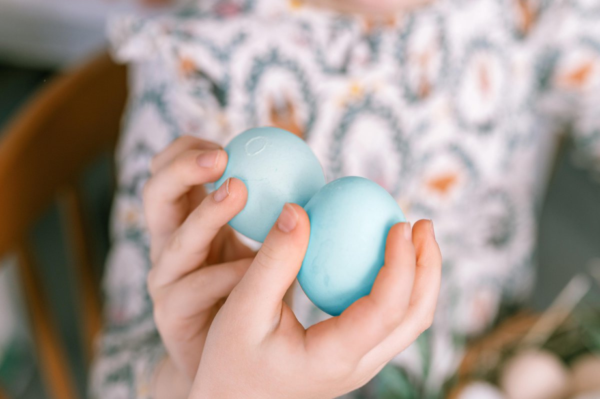 Got extra hardboiled eggs on hand? Crack one open and make a quick and healthy egg salad. Use Greek yogurt instead of mayo for a creamy, protein-packed meal or snack. Want to take it up a notch? Add some avocado for a boost of healthy fat. It’s an egg-cellent way to fuel your day