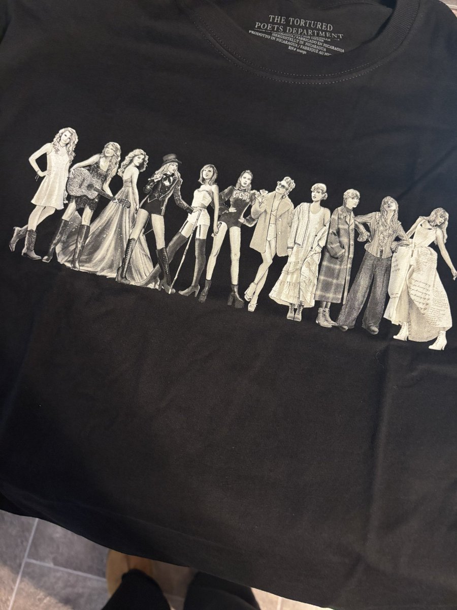 fairyytaleswift's tweet photo. I LOVE THIS SO MUCH 

#TTPDErasCollection https://t.co/tuVuvdoHrB