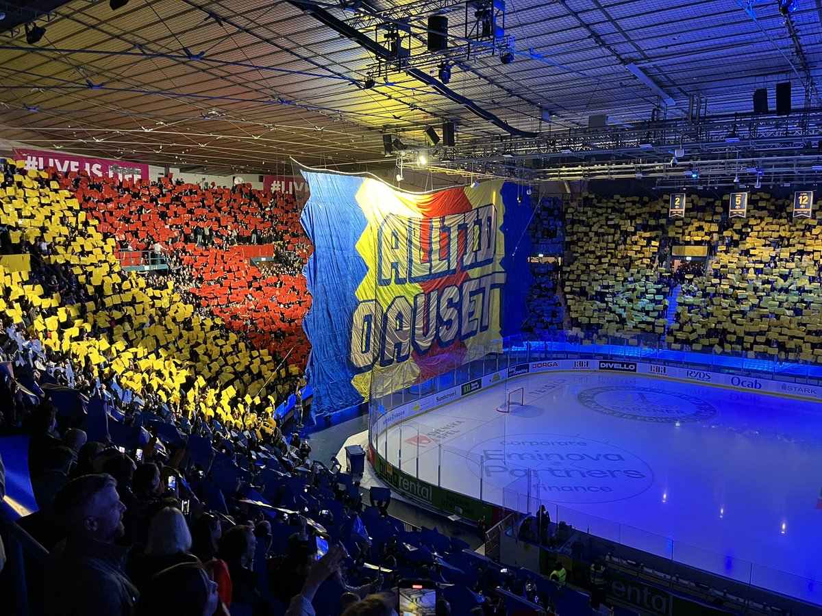 hockeyeken's tweet image. Tifotajm! Det här gör de bra.