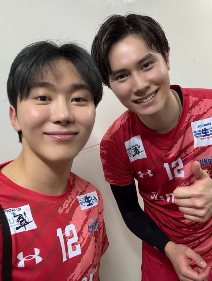 lovedbysoons's tweet photo. my two worlds colliding… 😵‍💫 https://t.co/ZaWWLbGWAe