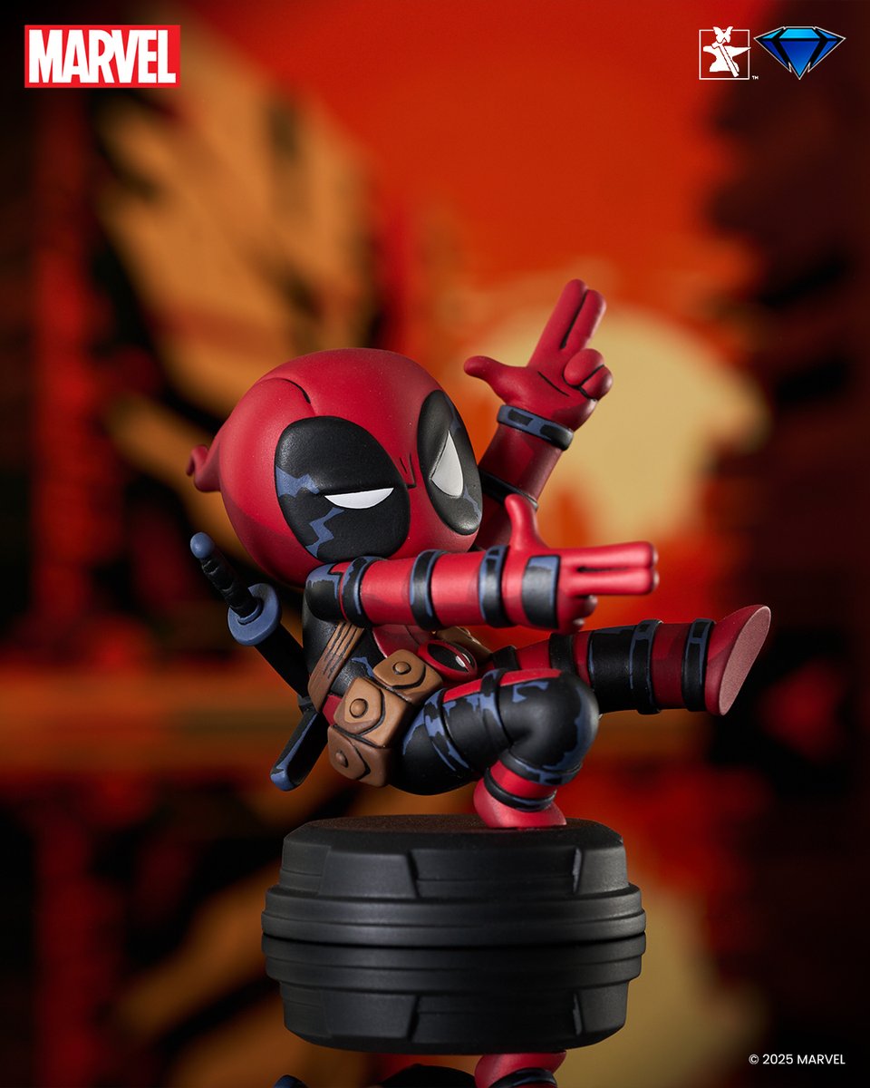 GentleGiantLTD's tweet image. Deadpool is bringing maximum effort and minimum ammo in this adorably unhinged Animated-Style Statue! Finger guns drawn, the Merc with a Mouth is ready to stir up some chaos on your shelf. Pre-order at bit.ly/DEADPOOL_FINGE….

#Marvel #Deadpool #MercWithAMouth