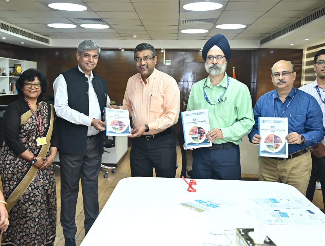 Semi-Conductor Laboratory (@sclmohali) on Twitter photo Release of "SCL Training Module Catalogue - 2025" by Shri S. Krishnan <a href="/SecretaryMEITY/">S Krishnan</a>
to boost Skill development in the field of Semiconductors.
<a href="/GoI_MeitY/">Ministry of Electronics & IT</a> Release of "SCL Training Module Catalogue - 2025" by Shri S. Krishnan <a href="/SecretaryMEITY/">S Krishnan</a>
to boost Skill development in the field of Semiconductors.
<a href="/GoI_MeitY/">Ministry of Electronics & IT</a>