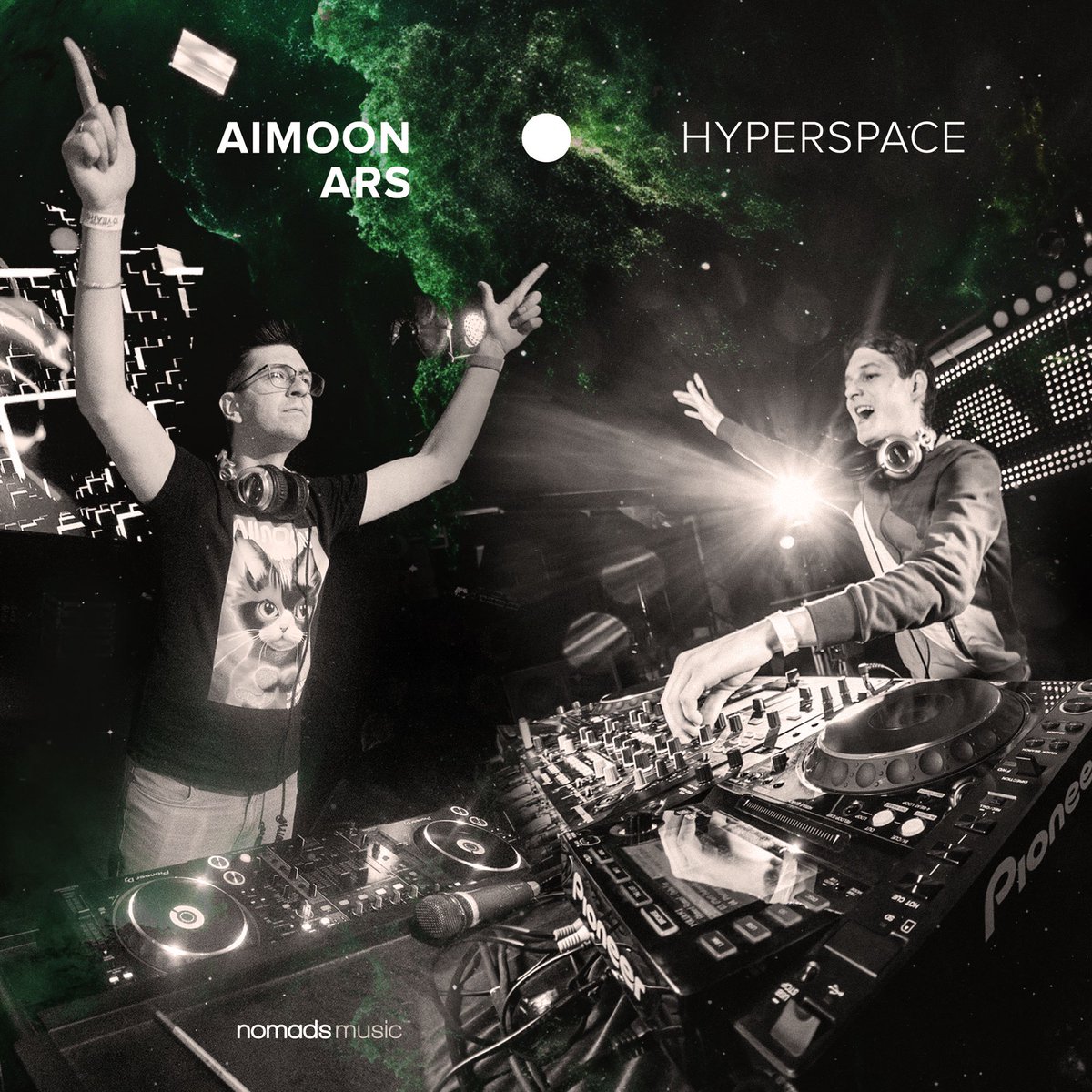 Out now!
Our new track Hyperspace with ARS is finally here - pure vocal progressive trance energy, released on Nomads Music!
Step into space with us:
We living life in cosmic beams.
🎧 band.link/aimoonarshyper…
#TranceFamily #VocalTrance #ProgressiveTrance #NewMusic #NowPlaying