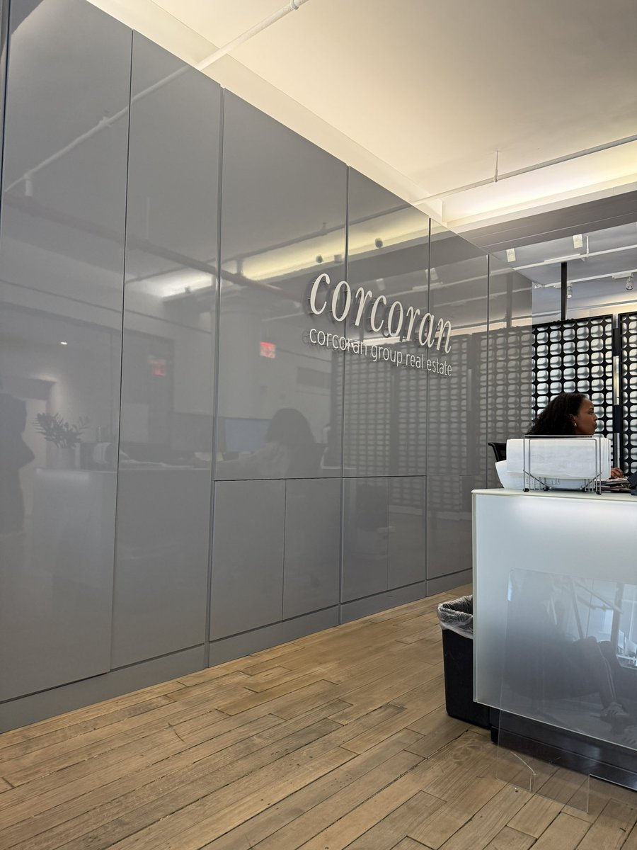 Just wrapped an amazing trip in NYC, visiting and networking with amazing people from <a href="/corcorangroup/">The Corcoran Group</a> 

Loved getting the brand experience and some time in the city 🌆 

#newyork #corcoran #livewhoyouare #realestate