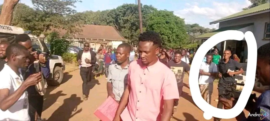 IsaacSimwakaJnr's tweet image. Mphatso machila Ulemu wake 🙌🙌shasha plus a ginte(drunker)
#Welcome to Maula prison will be the best movie to come out of malawi
Marketing is top notch 🙌🙌🔥😂