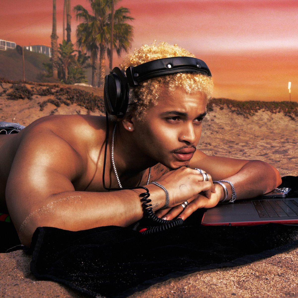 LouieLastic's tweet photo. So proud of my brother @destinconrad!! Getting to make this album with you will always be some of my most cherished memories. Can’t believe it’s finally out! Thank you so much to all the producers, writers, engineers, EVERYBODY who helped us along the way.
Love On Digital out now!
Executive produced by me