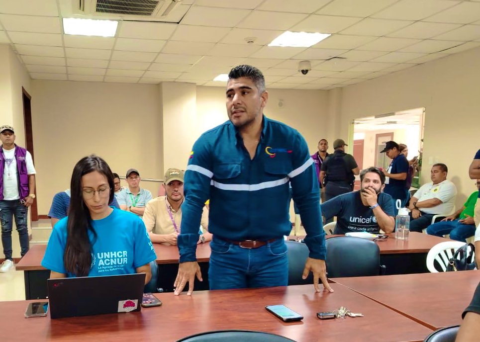 ⚠ ESMERALDAS

[ACTUALIZACIÓN] Se ha restablecido el servicio eléctrico en 5 de los 7 alimentadores afectados en el cantón Esmeraldas.

Nuestros técnicos, apoyados con vehículos especializados, continúan trabajando para normalizar el suministro de media tensión en los sectores