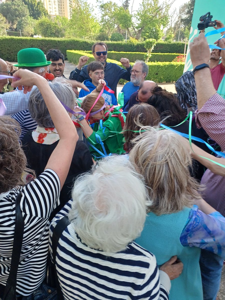 Queda inaugurada oficialmente #LaEnradadera un espacio social de cuidados, actividades, ilusiones, de cultura y de participación desde la proximidad.  Déjate enredar.