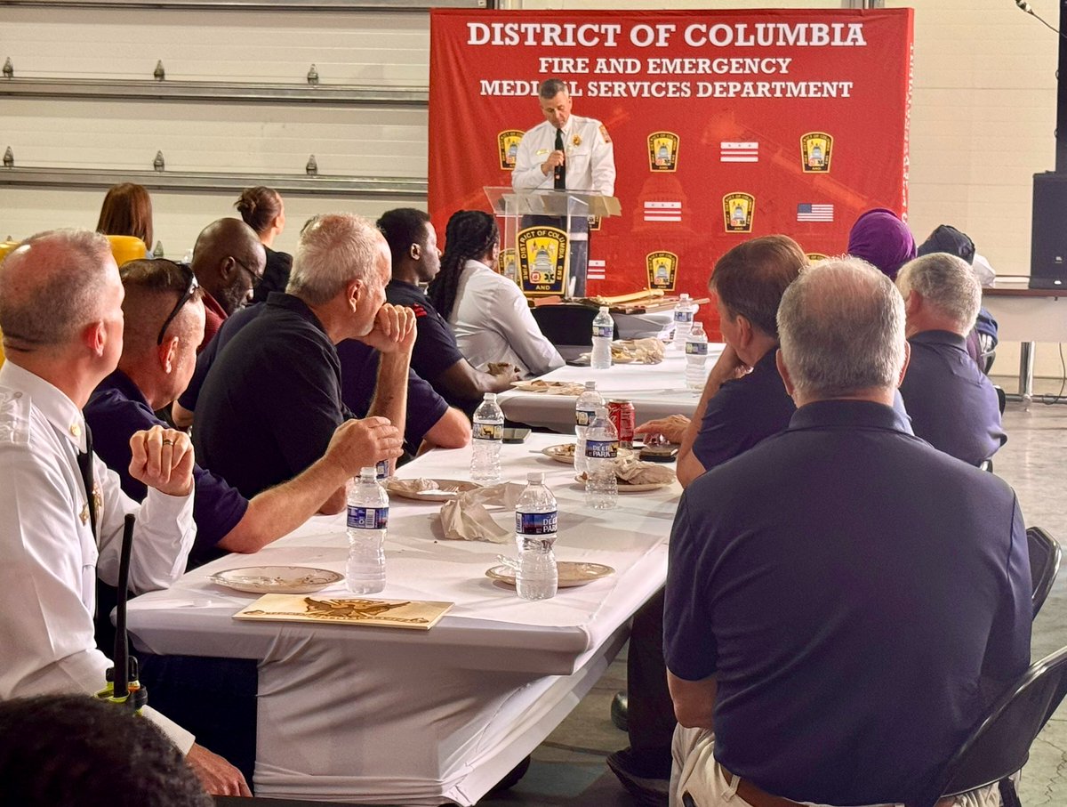 dcfireems's tweet photo. Friends, family and co-workers gathered to congratulate Assistant Chief James “Jimmy” Hanson retiring after 25 years of devoted service to the DC Fire Department and the citizens and visitors to the District of Columbia. #DCsBravest https://t.co/Ablbuo1m2V