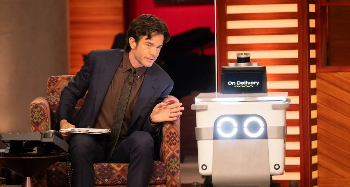 jambon75's tweet image. My wife booked tickets to see the very funny @mulaney for my 50th birthday in Las Vegas without us even looking at flights & hotels.
We then booked a hotel based on hearing that @realsaymo brings room service snacks! So I’ve got a good chance of meeting one of them 🤣