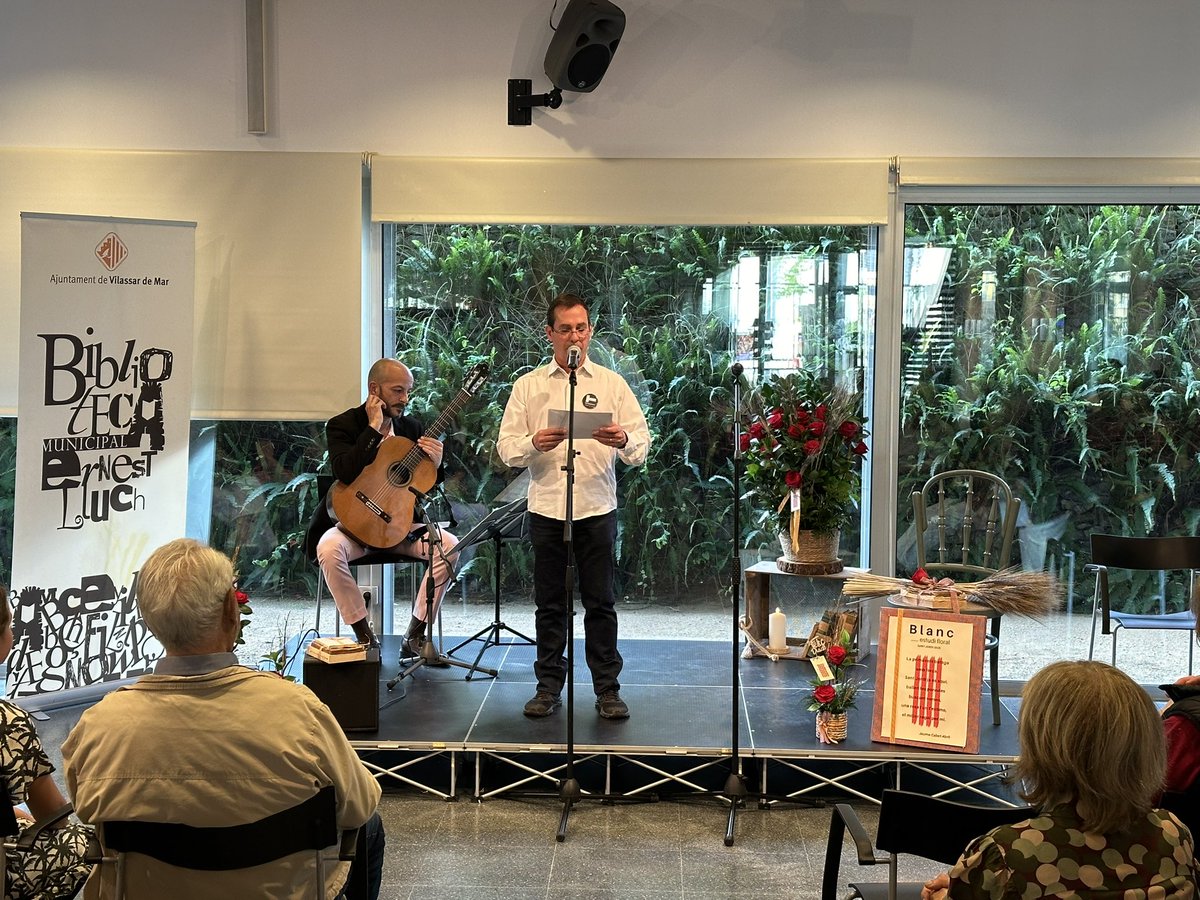 Vilassar Ràdio (@vilassarradio) on Twitter photo Comença l’acte de lliurement de premis de la Mostra Literària Mossèn Pere Ribot 2025 <a href="/VilassardeMar/">Vilassar de Mar</a> i la lectura del veredicte de la 12a edició Beca Ernest Lluch a la <a href="/BibliotecaVDM/">Biblioteca VDM</a>. Amb la col•laboració de <a href="/LaTropaTeatre/">LA TROPA TEATRE</a>. Comença l’acte de lliurement de premis de la Mostra Literària Mossèn Pere Ribot 2025 <a href="/VilassardeMar/">Vilassar de Mar</a> i la lectura del veredicte de la 12a edició Beca Ernest Lluch a la <a href="/BibliotecaVDM/">Biblioteca VDM</a>. Amb la col•laboració de <a href="/LaTropaTeatre/">LA TROPA TEATRE</a>.