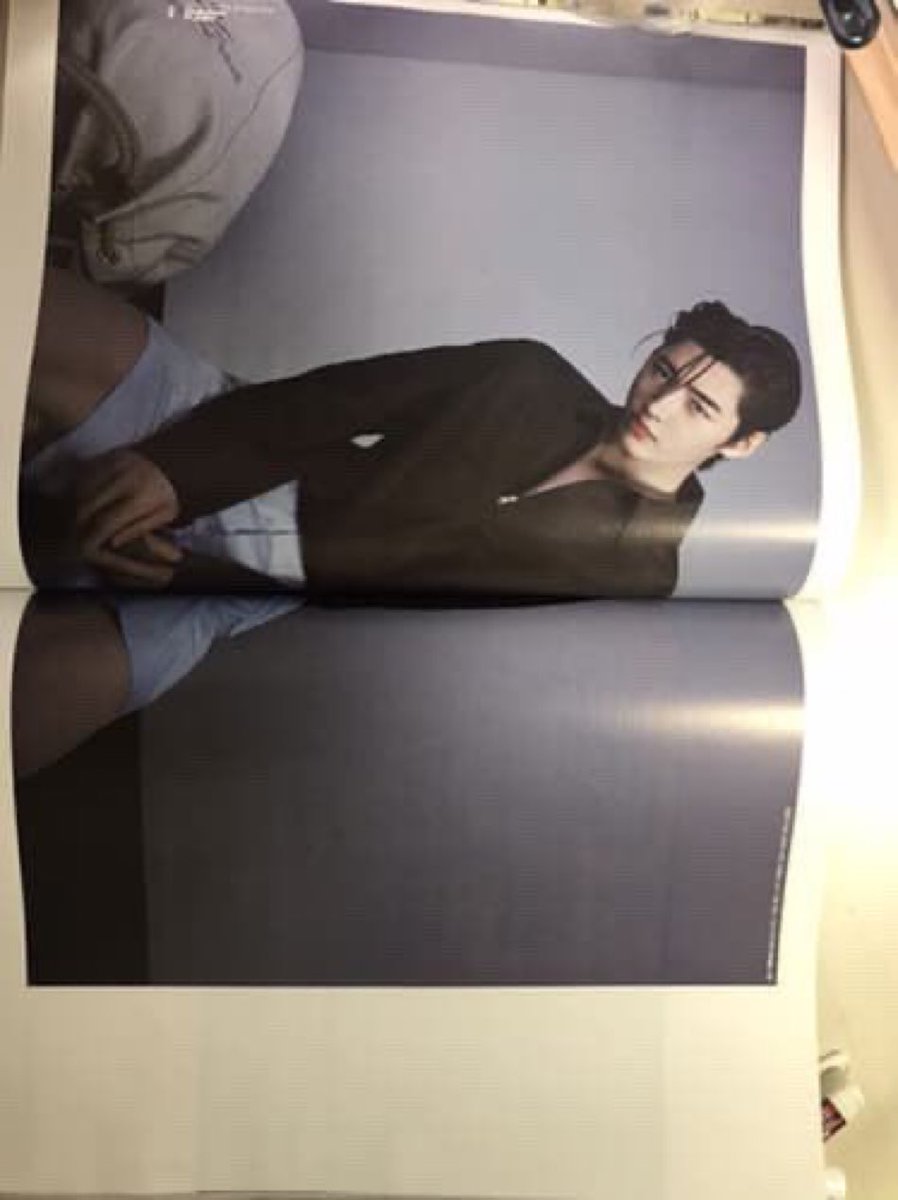 J_SnoWe (fan account) tweet media