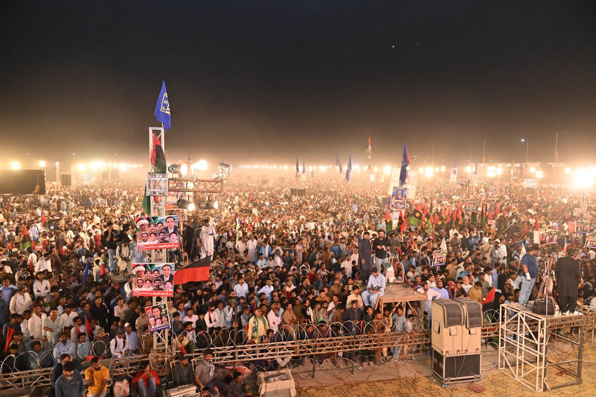 MediaCellPPP's tweet photo. پاکستان پیپلزپارٹی کے سکھر  جلسہ عام میں عوام و کارکنان کی بڑی تعداد میں شرکت

 #ThanksBBZ https://t.co/7E7KSsNFJu