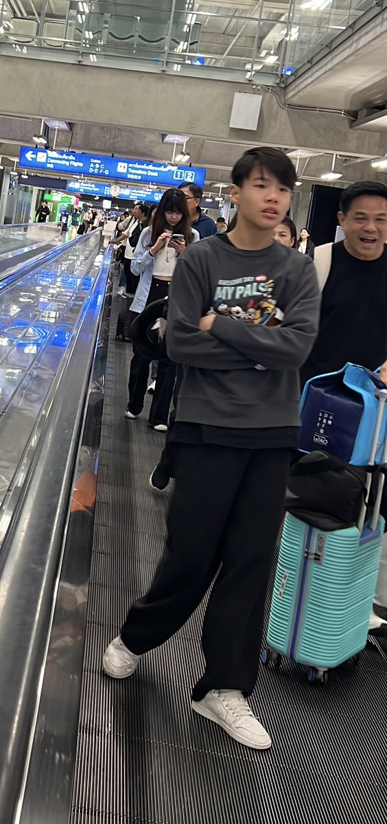 點解泰囝咁靚囝ge~~😍😍
真泰囝～～想食左佢😍😍