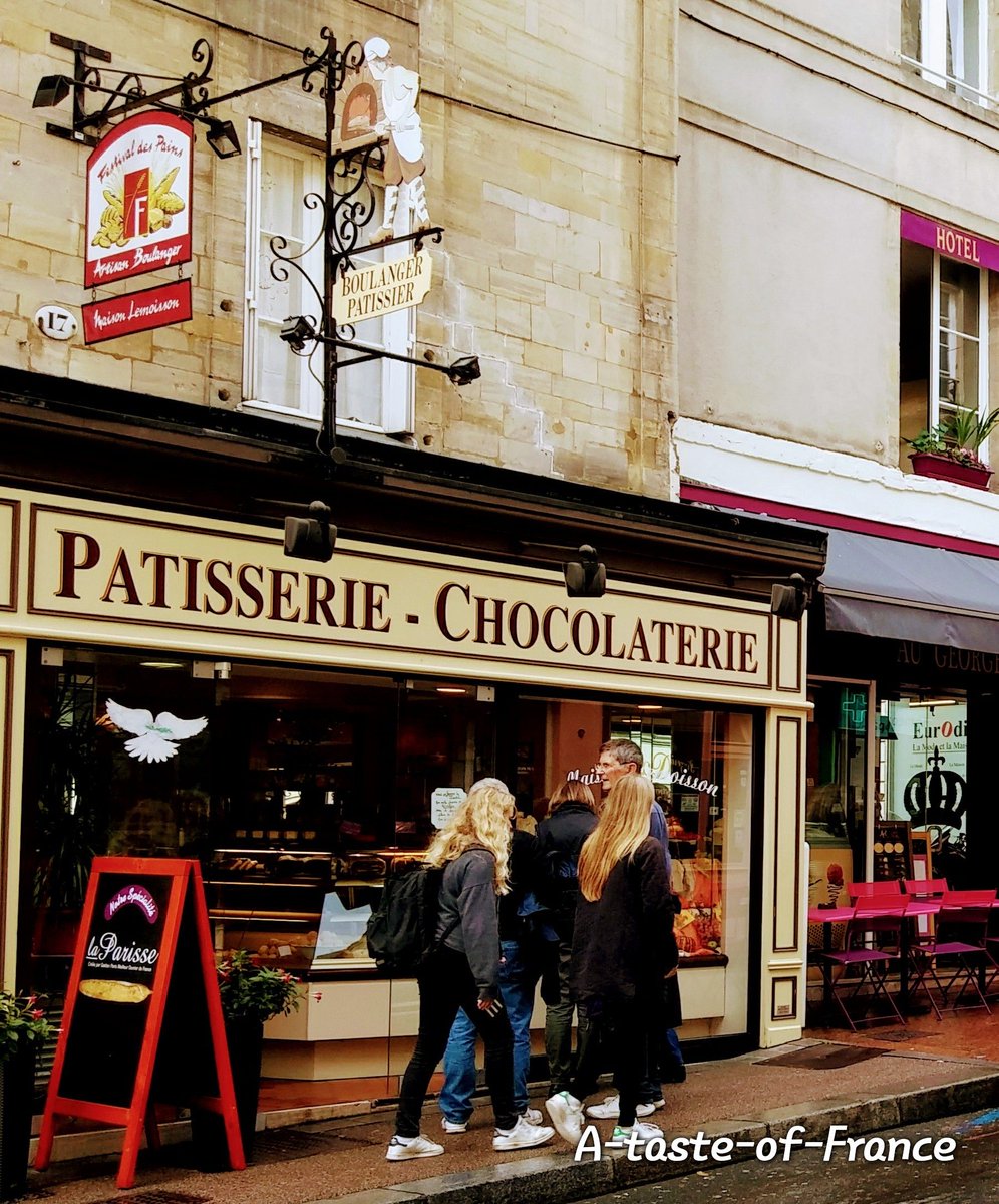 france_images's tweet image. A chocolaterie in the town of #Bayeux 

 #France 🇨🇵 #travel our #PhotoofTheDay buff.ly/AGi3uyd