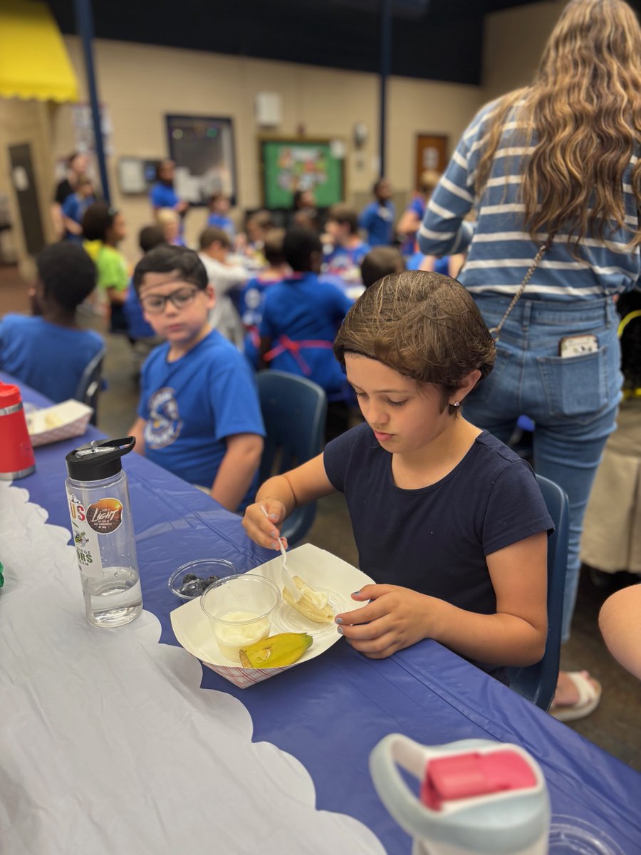 Our second graders enjoyed a cafeteria tour and made a healthy banana split! Thank you to our Cafe' Manager Ms. Nichole and her staff for organizing such a fun event!