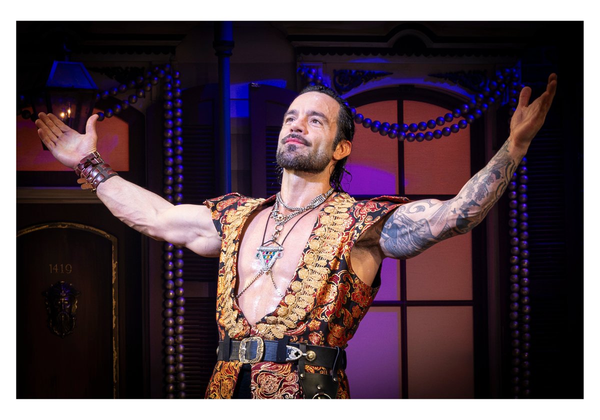 Opening Night #CurtainCall on #Broadway of Pirates! The Penzance Musical  produced by Roundabout Theatre Company. A magical Night + a wonderfully joyful, hilarious, &amp; heartfelt show. A must see show this season!! 

📷 Nicole Wilson

#Bway #Musicaltheater #OpeningNight